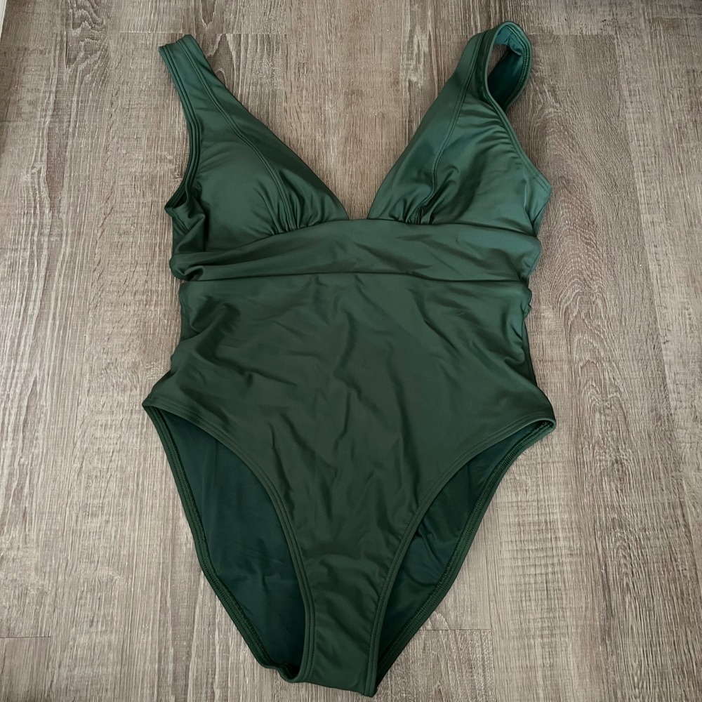 Quince Italian Plunge One Piece Swimsuit Medium Palm Green Swim Beach Vacation